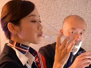[Uncensored] Con đĩ tính khí thất thường cẩn thận cạo râu cho chồng trước, sau đó lộ mặt và quan hệ với anh ta bằng những lời lẽ tục tĩu
