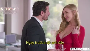 Gặp ca sĩ trên đường thanh niên dùng tiền để được xem vú