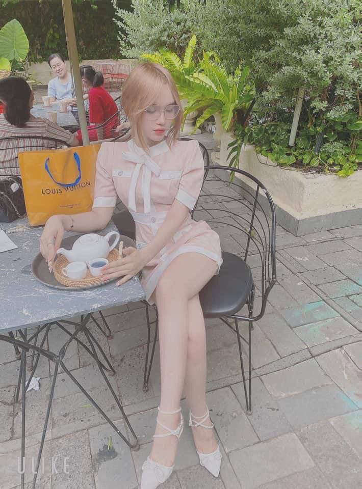 Tôi có phải là MILF không? ——Meana Woif—— Chịch mẹ kế già dặn của bạn thân