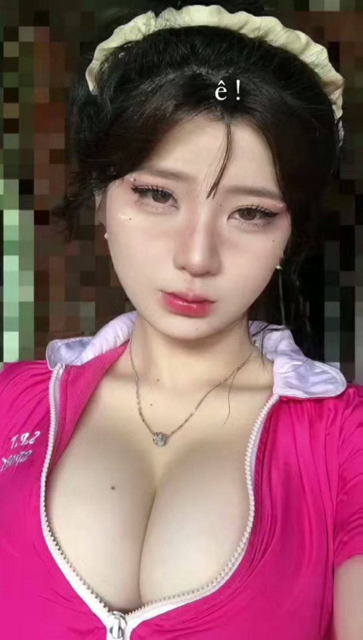 Lừa đảo thực sự đã sinh ra một đứa trẻ, cảnh tượng một người phụ nữ trẻ khát nước đặc biệt gây kích thích