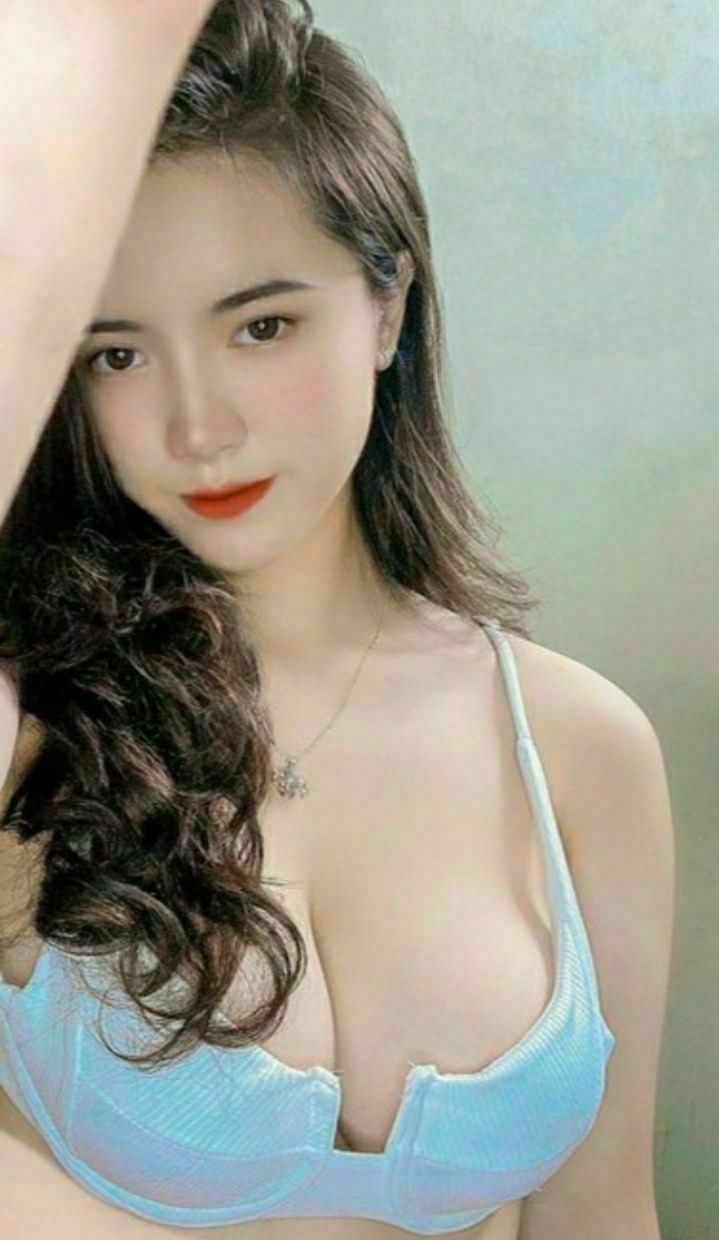 Em địt chị đi cho bớt trầm cảm nhé